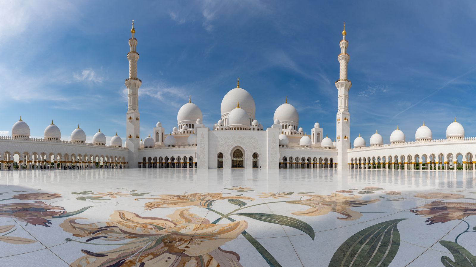 Grand Mosque & Louvre Abu Dhabi Tour